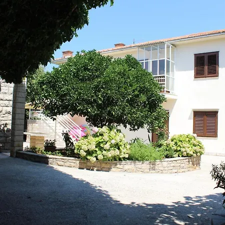 Antica Apartament Supetar