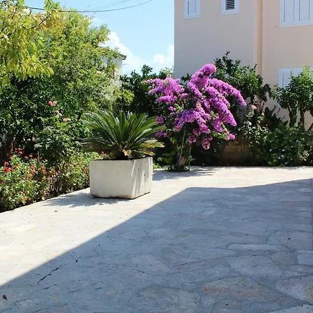 Apartment Antica Supetar